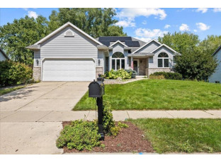 272 Military Ridge Dr Verona, WI 53593