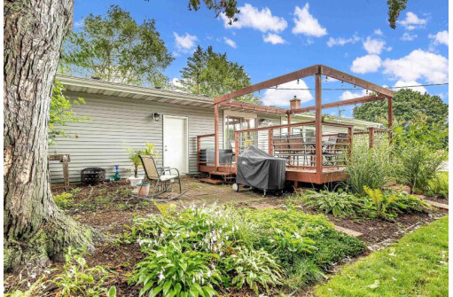 5101 E Buckeye Rd, Madison, WI 53716