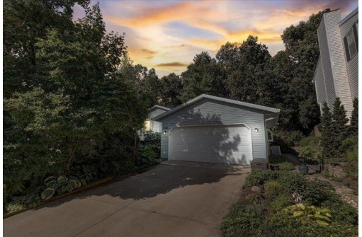 2822 Warner St, Madison, WI 53713