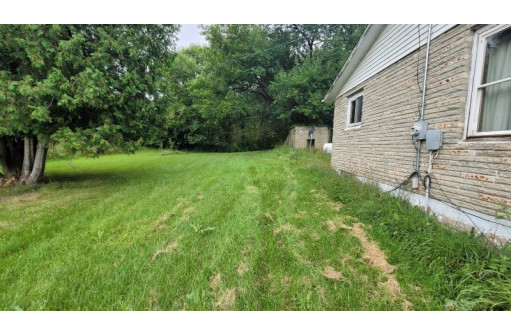 11997 County Road W, Blue River, WI 53518