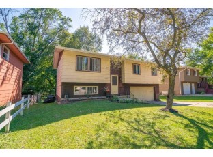 6413 Bettys Ln Madison, WI 53711