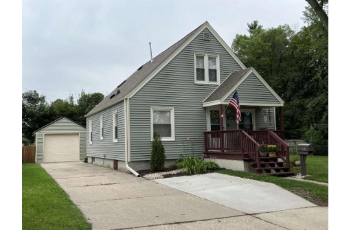 1421 S Osborne Ave, Janesville, WI 53546-5432