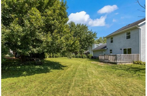 610 Bob White Ct, Lodi, WI 53555