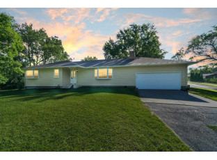 5310 W Fenrick Rd Janesville, WI 53545