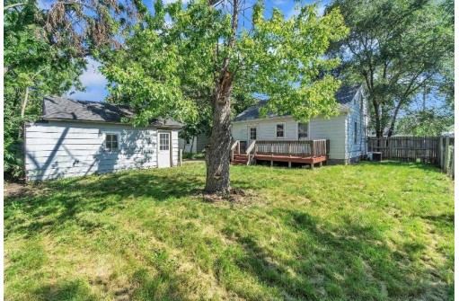 1622 Royce Ave, Beloit, WI 53511