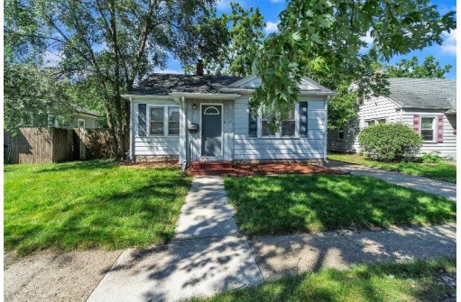 1622 Royce Ave, Beloit, WI 53511