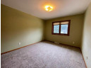 215 Broadway Dr, Sun Prairie, WI 53590