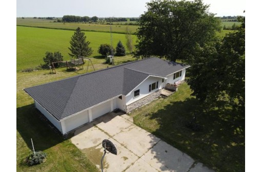 N2094 Hwy 73, Markesan, WI 53946