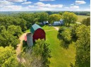 9818 N Rock River Dr, Edgerton, WI 53534-8980