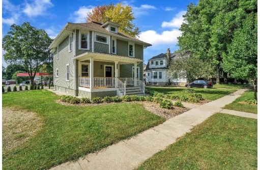 348 Merchants Ave, Fort Atkinson, WI 53538