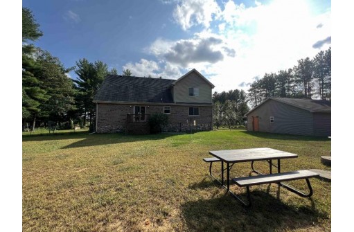 W3018 58th St, Lyndon Station, WI 53944