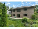 565 Connor Ct, Lake Mills, WI 53551