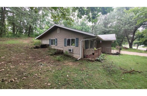 423 N 5th St, Muscoda, WI 53573-9281