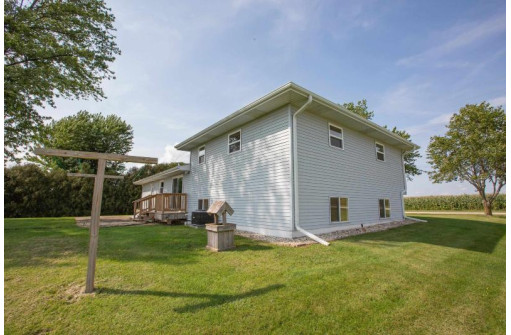 30671 County Road H, Cuba City, WI 53807