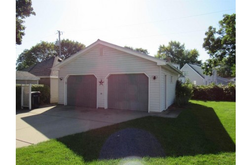 1512 E Milwaukee St, Janesville, WI 53545