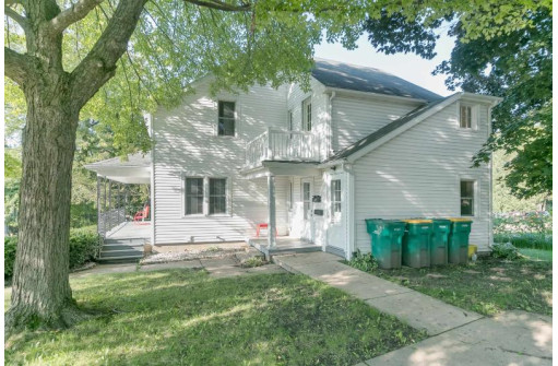 101 N Washington St, Mount Horeb, WI 53572