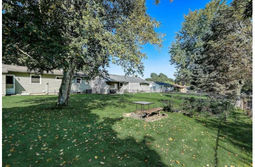 4401 Kennedy Rd, Madison, WI 53704