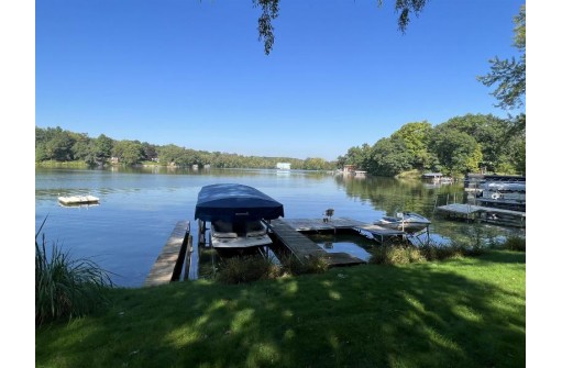 E12610 Bay Rd, Merrimac, WI 53561