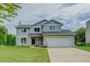 909 Virgin Lake Dr Stoughton, WI 53589