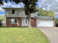 1923 Fairview Dr