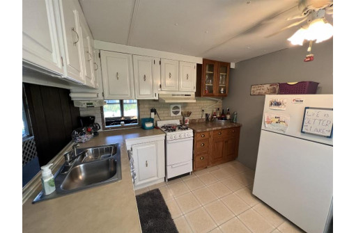 E12646 Bay Rd, Merrimac, WI 53561