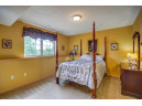 722 Clardell Dr, Sun Prairie, WI 53590