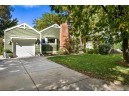 906 Swarthmore Ct, Madison, WI 53705