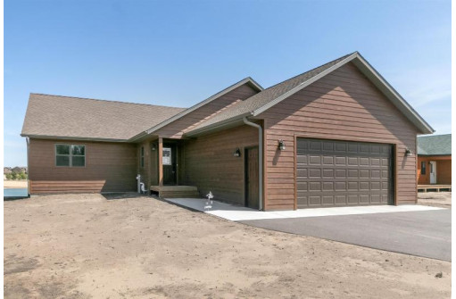 N8540 Island View Dr, New Lisbon, WI 53950