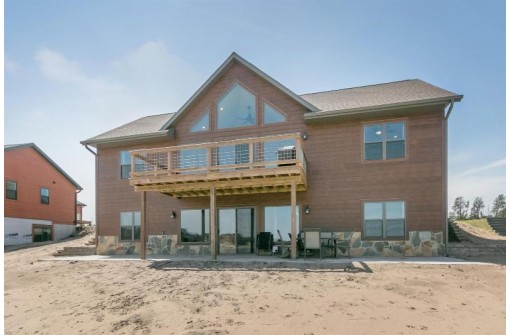 N8540 Island View Dr, New Lisbon, WI 53950