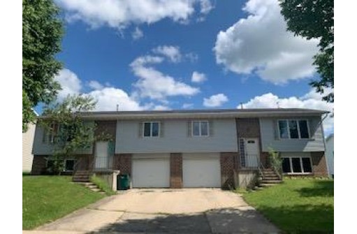 816 N Clover Ln, Cottage Grove, WI 53527