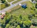 5830 Woodland Dr, Waunakee, WI 53597