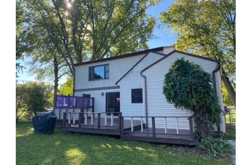 602 Lynn Ave, Baraboo, WI 53913