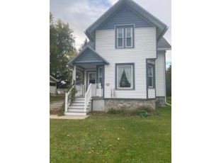 214 N Main St Reeseville, WI 53579-9509