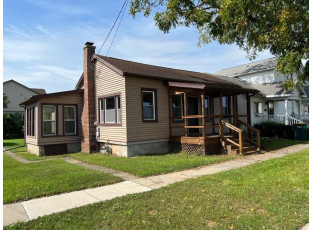 7 W Lawton St Edgerton, WI 53534