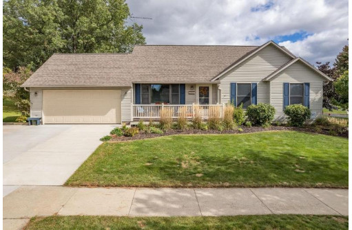 2222 Michael Ct, Reedsburg, WI 53959