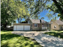 2006 10th Ave, Monroe, WI 53566