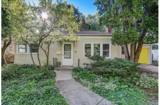 10 S Hillside Terr, Madison, WI 53705