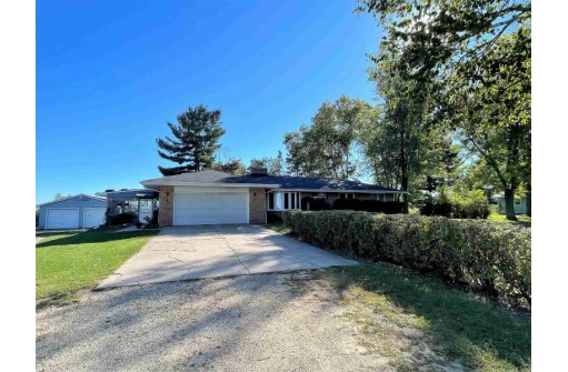 2234 W Creedy Rd, Beloit, WI 53511