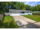 1004 Pflaum Rd, Madison, WI 53716