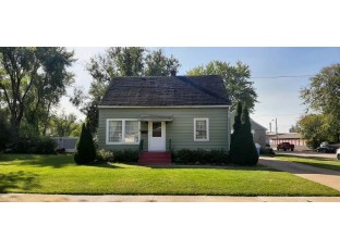 1004 Plum St Reedsburg, WI 53959