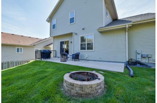 5368 Ballyduff St, Fitchburg, WI 53711