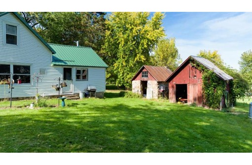 W3698 Eagle Rd, Montello, WI 53949