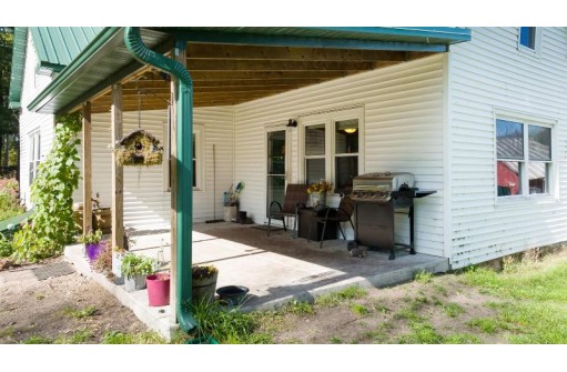 W3698 Eagle Rd, Montello, WI 53949