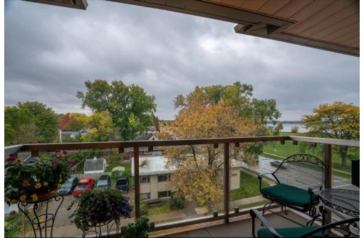 3502 Dennett Dr 405, Madison, WI 53714