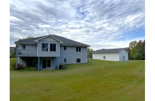 287 Carbil Rd, Muscoda, WI 53573