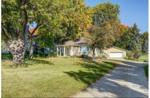 906 Northport Dr, Madison, WI 53704