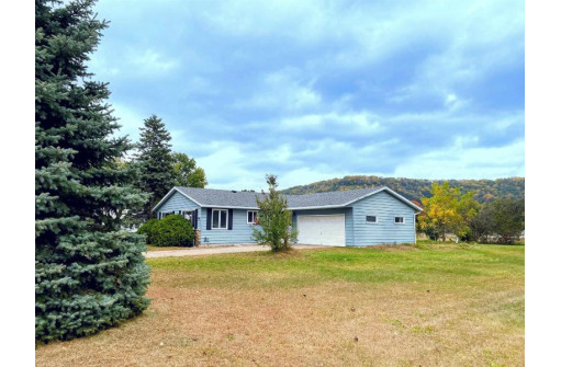 934 S Fremont St, Prairie Du Chien, WI 53821