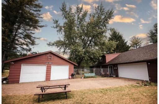 N3470 Williams Dr, Montello, WI 53949