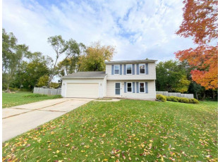 10 Arther Ct Madison, WI 53713