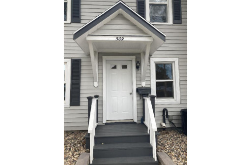 509 E Jefferson St, Stoughton, WI 53589